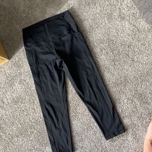Zyia crop leggings